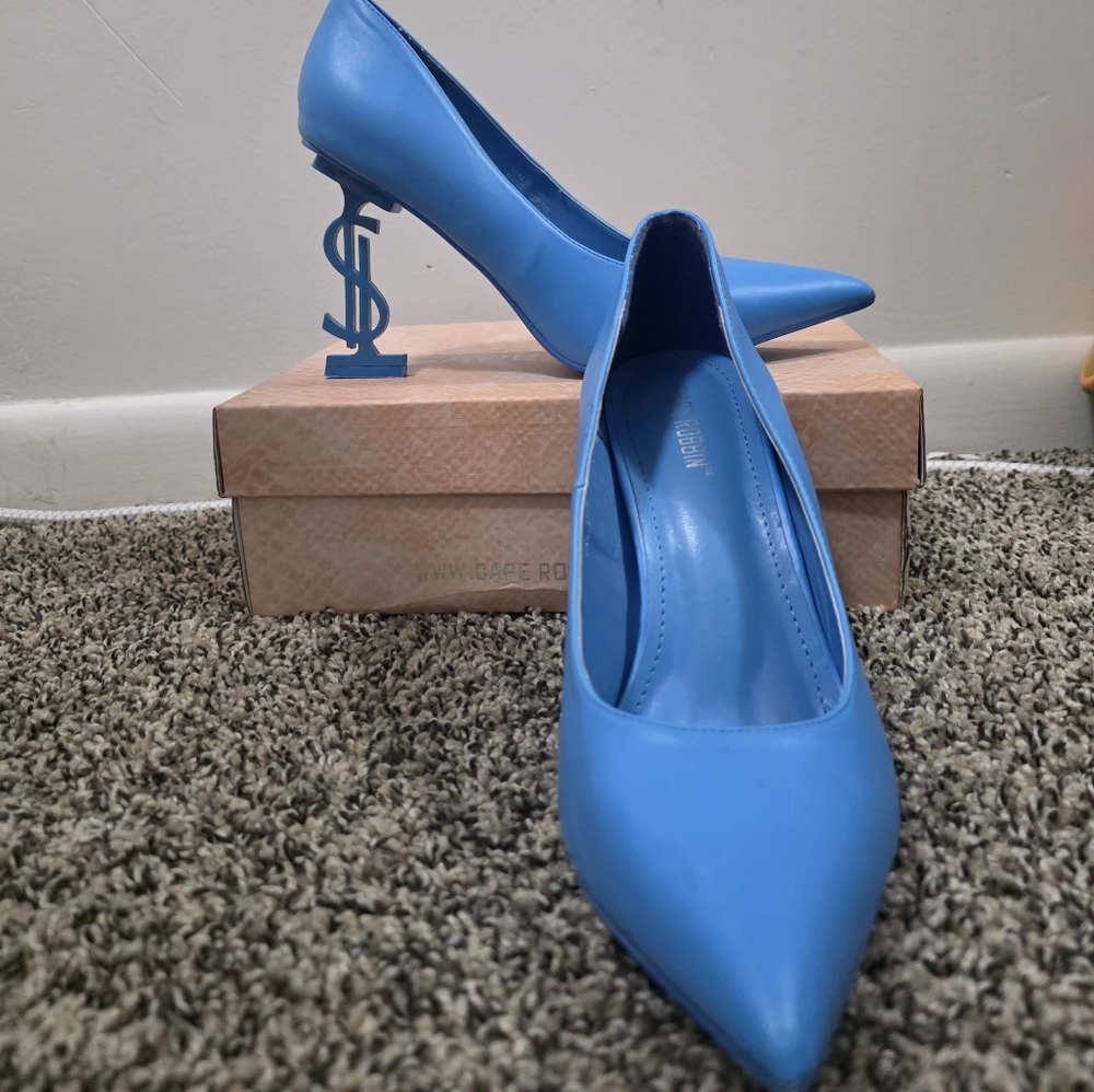 Cape Robbin Sky Blue Sculpted Heel Pumps